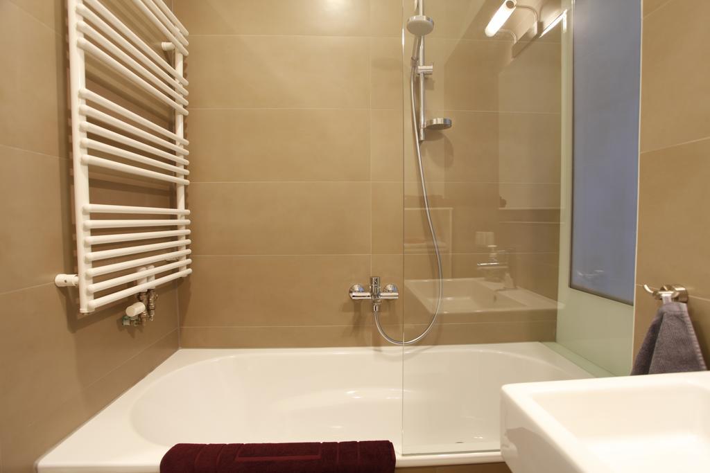 וינה Casa Nostra - Ausgefallene Wohnung Am Augarten חדר תמונה