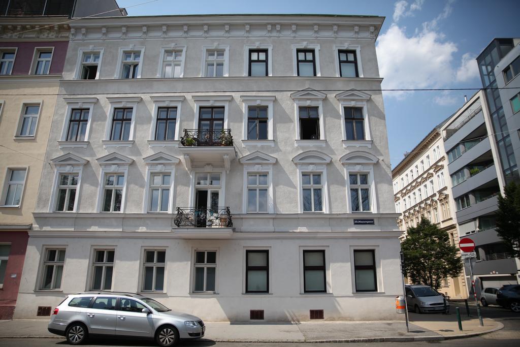 וינה Casa Nostra - Ausgefallene Wohnung Am Augarten מראה חיצוני תמונה